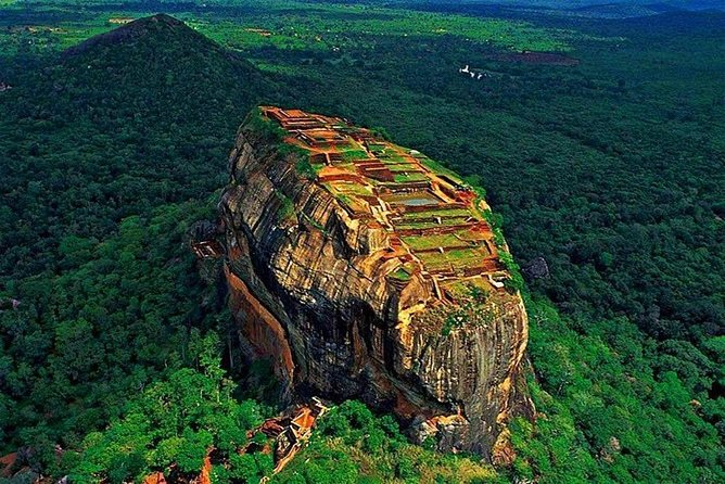 08 Nights in Magical Sri Lanka - Tea country and the train to Ella