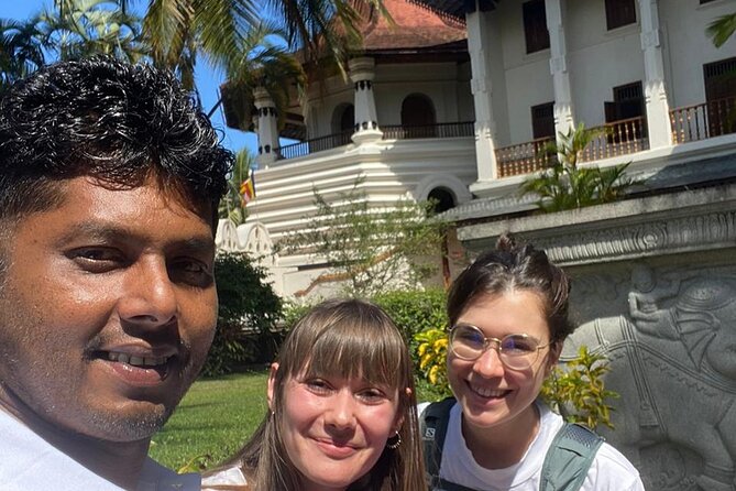 10 Days Sri Lanka Tour with Sujeewa - Day 5: Dambulla caves, Kandy’s sacred tooth, and evening dance