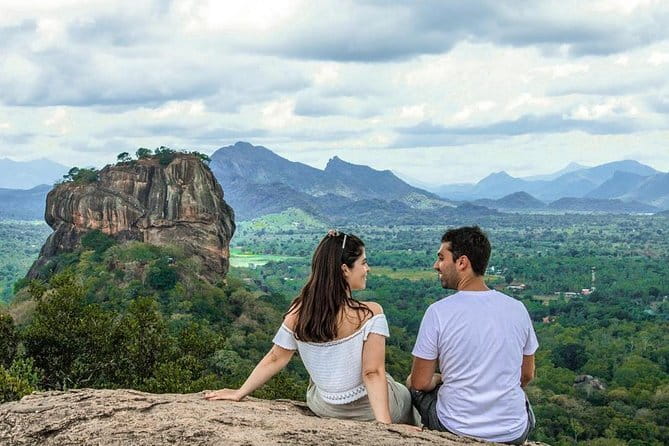4 Days Private Tour In Sri Lanka - Day 3: The Temple of the Tooth and Sri Lanka’s tea country