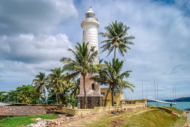 6 Days Private Vehicle with English Speaking Chauffeur - Day 5: Galle Fort and the old port by the sea