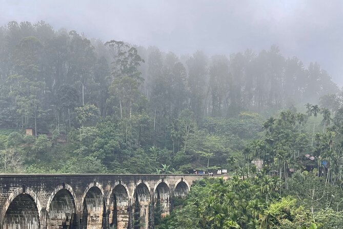 7 Days Sri Lanka Safari Tour - Day 4: Ella, Adam’s Peak, waterfalls, and the Nine Arches Bridge