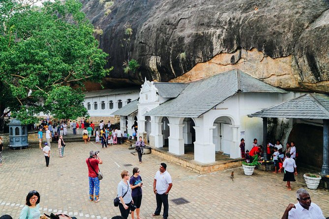 8-Day Private Ramayana Trail Tour from Colombo - Day 5: Kandy beyond the Ramayana trail