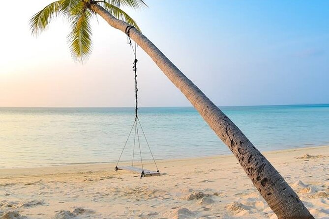 Budget Tours Sri Lanka with 7 Nights accommodation - Day six: Hummanaya and an evening in Mirissa