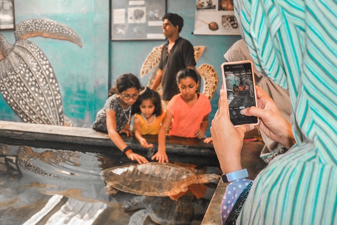 Coastal Ride to Galle from Colombo - Meetiyagoda moonstones and a short mining stop