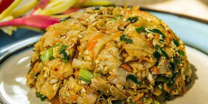 Colombo: All Inclusive Street Food Tour - Hoppers, porridge, and the first round of tastes