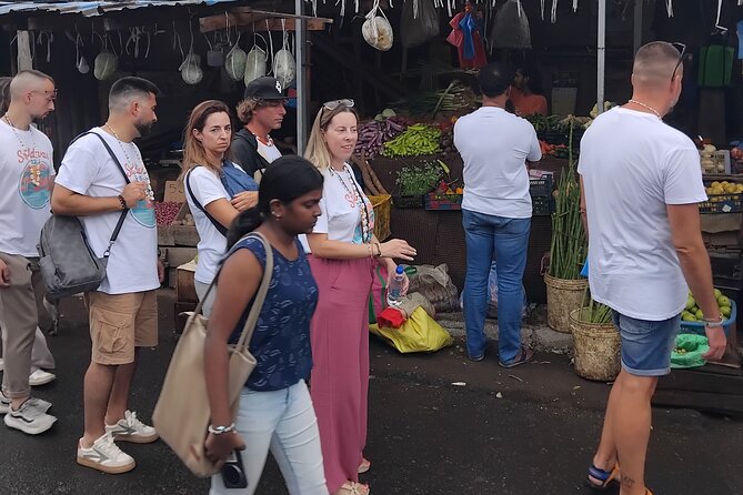 Colombo City Highlights Bus Tour - Jami Ul-Alfar Mosque brings a striking change of style