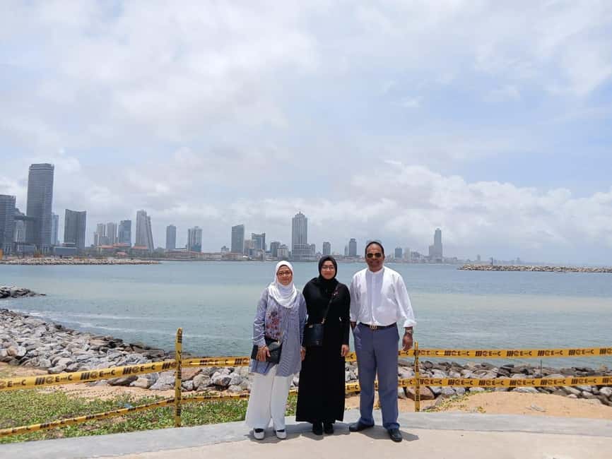 Colombo: City Sightseeing Tour by Car with Driver-Guide - Tea tasting and the Ceylon connection