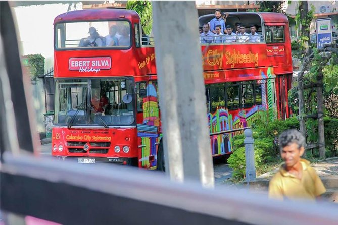 Colombo City Tour by Open-Deck Bus - What the open deck adds, and what it takes away