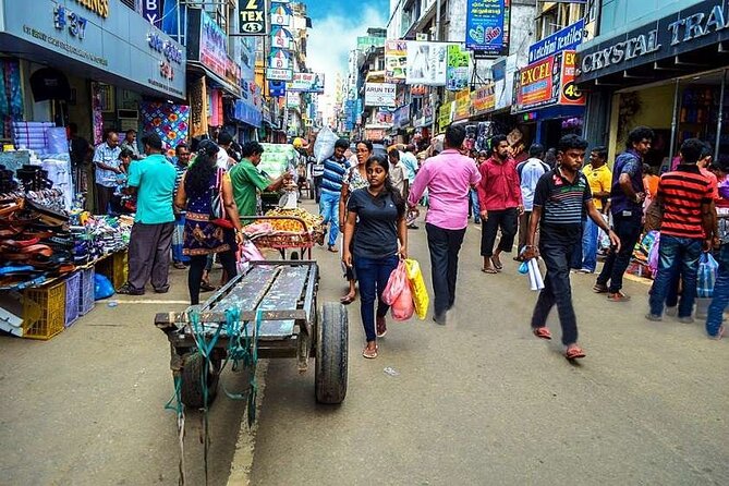Colombo City Tour By Tuk Tuk Sightseeing -Entry Tickets Included - Independence Memorial Hall and Colombo’s civic center