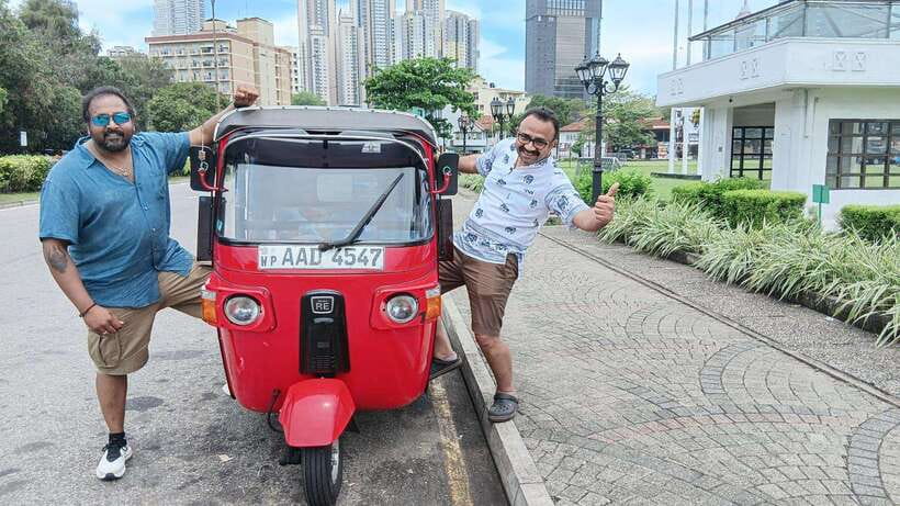 Colombo City Tour by Tuk-Tuk with Hotel Pickup - All Include - Parks, monuments, and modern Colombo