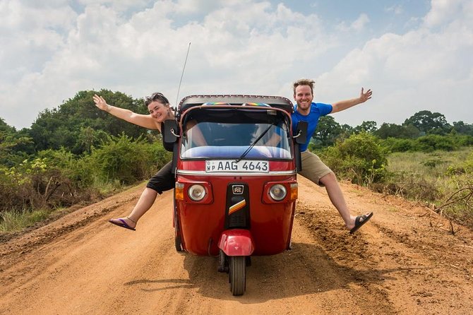 Colombo City Tour By Tuk Tuk - Starting near the World Trade Center and Colombo Fort