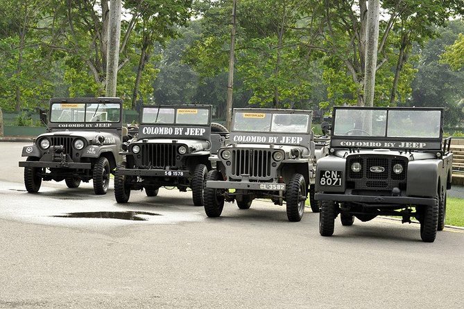 Colombo City Tour by War Jeep - Galle Face Green and the Galle Face Hotel