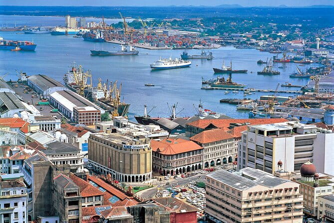 Colombo City Tour | From Colombo Port - Dewatagaha Mosque and a respectful city view