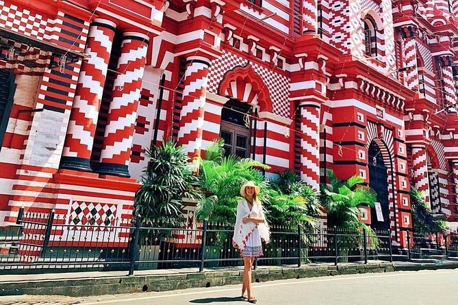 Colombo City Tour Highlights - Pettah Market, King Coconuts, and Street Food