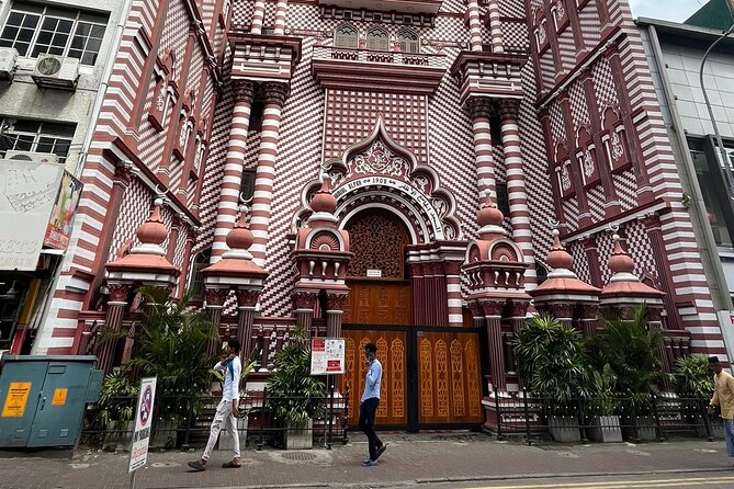 Colombo City Tour With Historical Places ( All Inclusive ) - Gangaramaya Temple is the main cultural stop