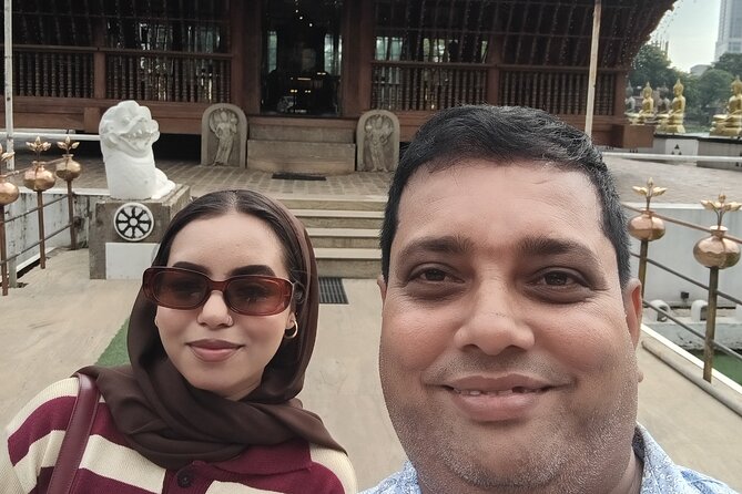 Colombo City Tuk Tuk - Old Town Hall, Cargills Building, and Kayman’s Gate