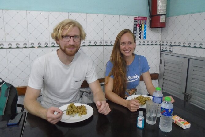 Colombo Express Food Tour with 9 + Tastings - Crab curry, sambol, fruit, and the extra tastings