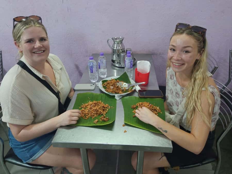 Colombo Foods Tour by Tuk Tuk ( Food chargers included ) - Finishing with chicken kottu roti