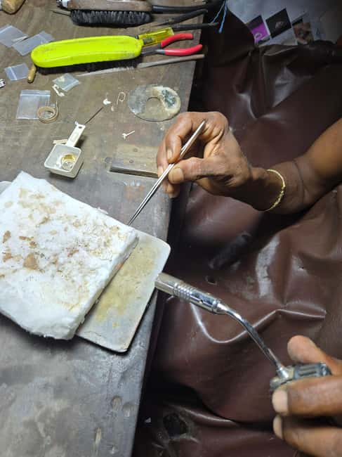 Colombo: Jewelry Workshop Experience 3-6 Hours-Free Jewelry - Meeting Mr. Basith and learning Sri Lankan jewelry traditions