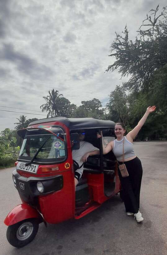 Colombo: Local Guide with Colombo City Tour by Tuk Tuk - Key points at a glance