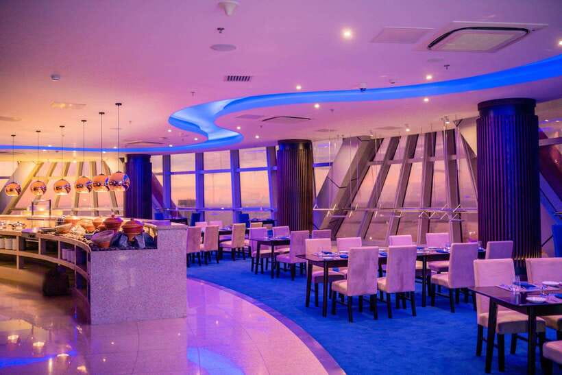 Colombo: Lotus Tower Celebration Dining Experience with Cake - How to make the most of your two hours