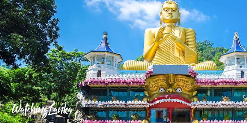 Colombo/Negombo to Sigiriya, Dambulla & Jeep Safari Day Tour - Climbing Sigiriya’s 1,300 steps