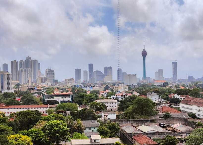 Colombo: One Day Private City Tour With Gangaramaya Temple - Dutch Hospital Shopping Precinct for a short break
