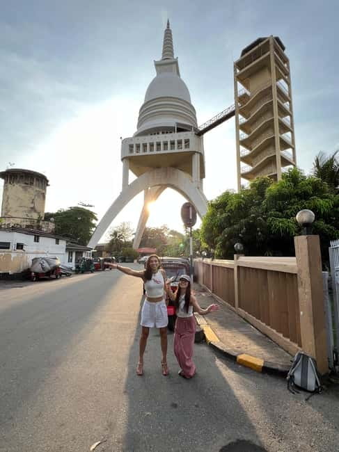 Colombo: Private City Tour with Local Food Tour by Tuk-Tuk - What the three hours really feel like