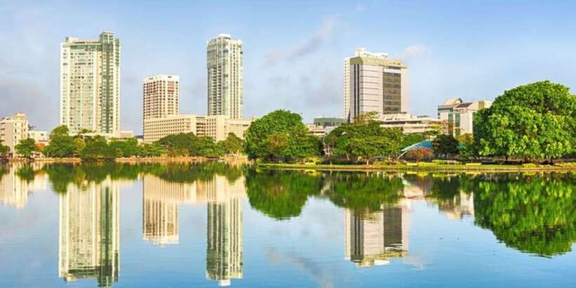 Colombo: Private custom tour with a local guide - Markets, colonial streets, and the places you need to request