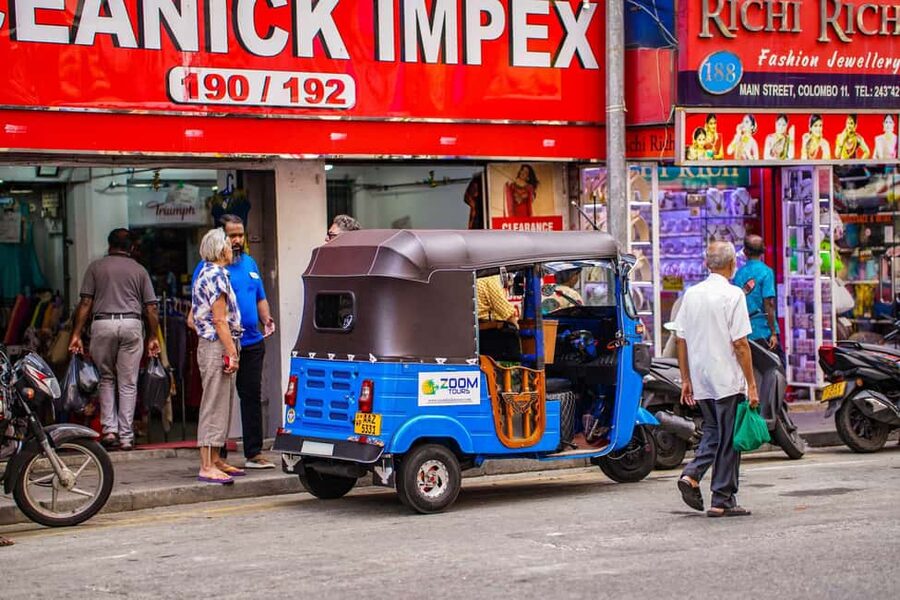 Colombo: Private Tuk-Tuk City Tour with Guide & All Tickets - Gangaramaya Temple and Colombo’s religious side
