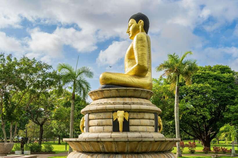 Colombo Shore Excursion, History Legacy and hidden gems - Colombo Fort and the Old Lighthouse Clock Tower