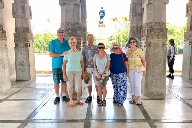 Colombo Sightseeing & Shopping - One useful hour at the Colombo National Museum