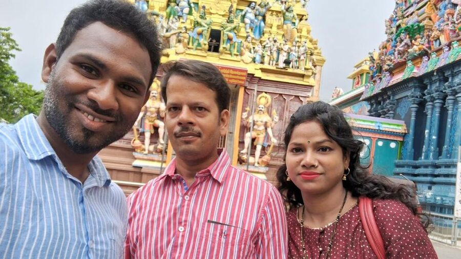 Colombo: Sightseeing Tour by Tuk Tuk Safari - All Inclusive - The Red Mosque is a fast but memorable stop