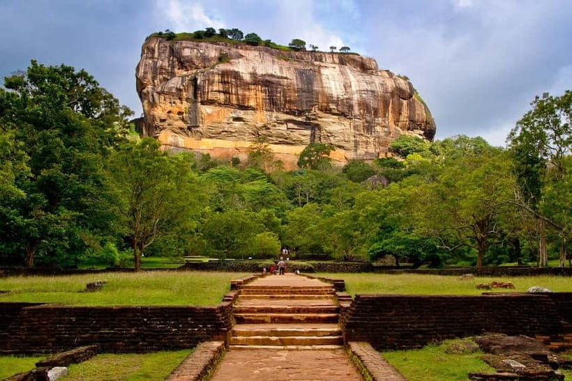 Colombo: Sigiriya, Dambulla Caves, & Wildlife Day Tour - The long ride from Colombo