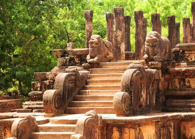 Colombo: Sri Lanka Cultural Triangle Hotspots 2-Day Tour - Who should book this Cultural Triangle tour
