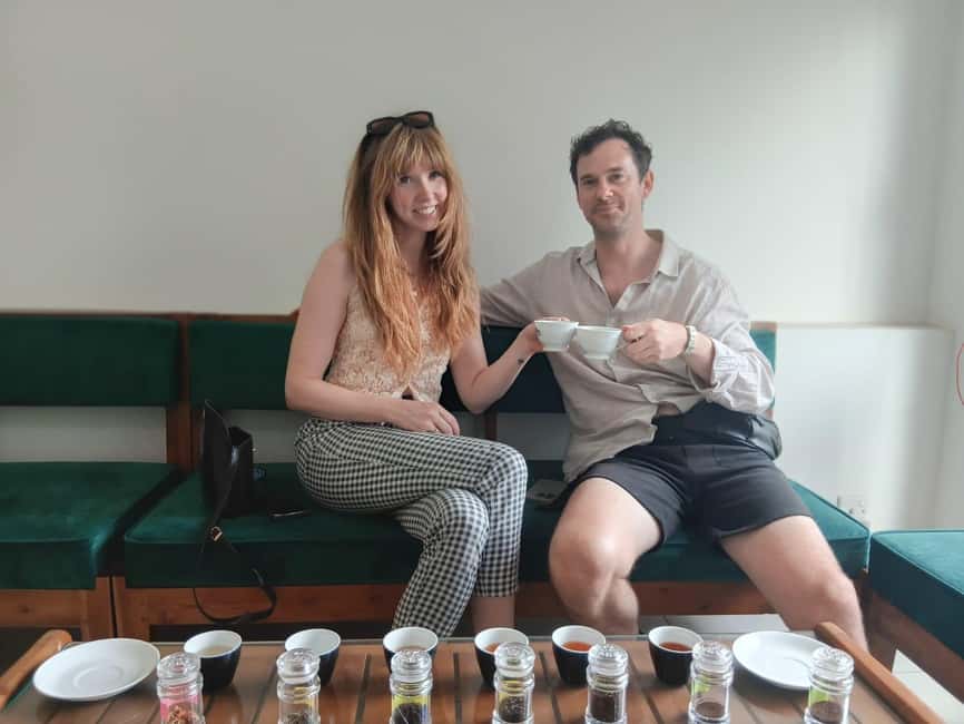 Colombo: Tastiest Local Food Tour by Tuk-Tuk Meals Included - Hoppers, sambol, and the art of eating with your hands
