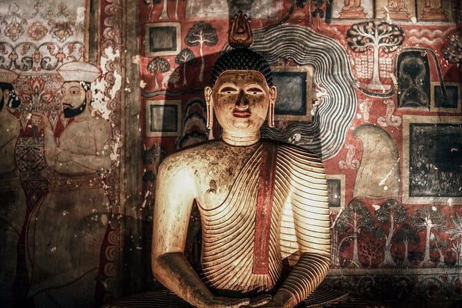 Colombo to Kandy Shuttle with Dambulla Sightseeing Tour - Sigiriya: three hours at Lion Rock
