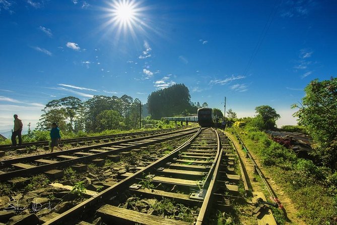 Colombo to Kandy Train Tickets (Reserved Seats) - What 2nd-class reserved seating means