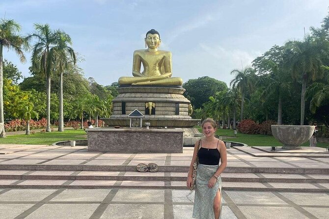 Colombo tuk tuk city tour -Entry Fees, and food Included - Independence Memorial Hall offers a calmer pause