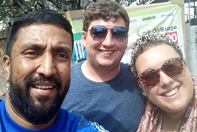 Colombo Tuk Tuk city tour with friendly Tuk driver(All inclusive) - The museum stop and a point to confirm