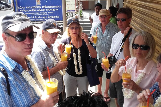 Colombo TUK TUK CITY Tours -Sightseeing Entry Fees - Food, drinks, and local touches