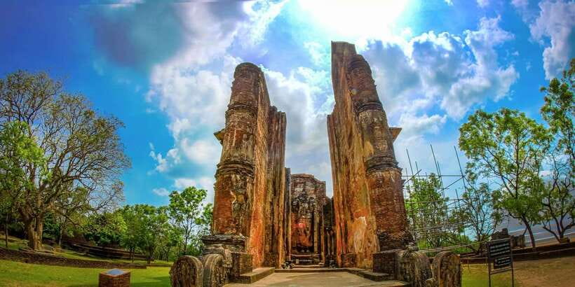Day Trip to the Ancient Capital of Polonnaruwa From Colombo - Why Polonnaruwa is worth the long ride from Colombo