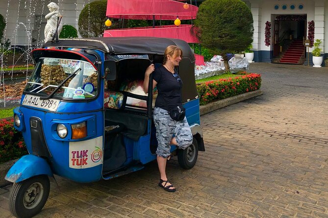Explore Colombo by Tuk Tuk Morning & evening (Private Tours) - A Hindu temple in Kotahena
