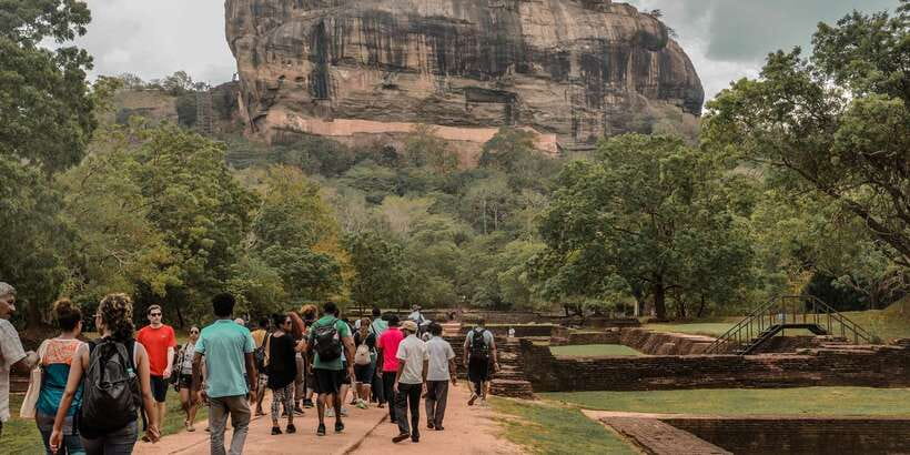 From Colombo: Sigiriya and Dambulla Full-Day Private Tour - Why this Colombo day trip is such a long but useful outing
