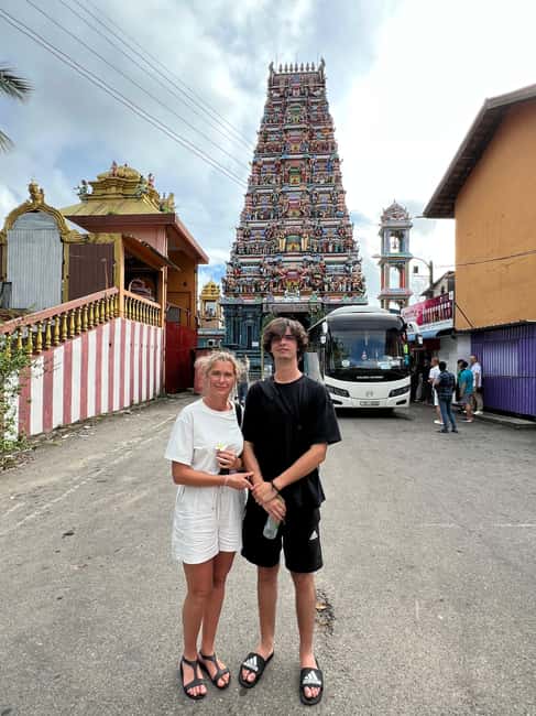 From Negombo: Colombo City Tour by Tuk Tuk with Hotel Pickup - Galle Face Green and Colombo’s sea edge