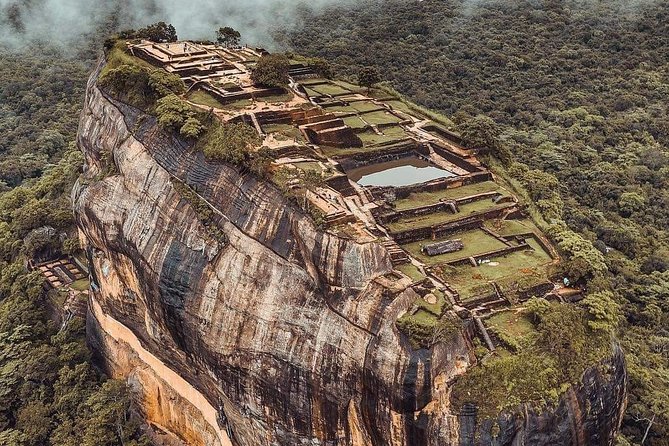 Kandy - Minneriya National park & Sigiriya Rock by tuk tuk tours - Who should book this day trip?
