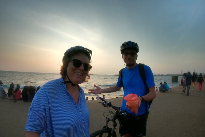 Luxury Night Cycle Tour of Colombo - Colombo Racecourse and Viharamahadevi Park