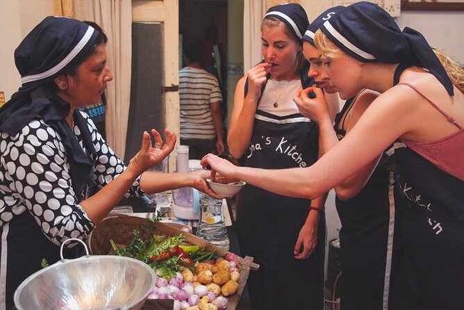 Market Tour and Cooking Class from Colombo - Pettah is useful, but not a gentle introduction to Colombo