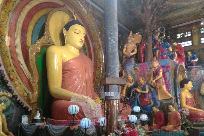 Private City tour in Colombo By tuk tuks or Cars - Gangaramaya Temple: Colombo’s most unusual stop