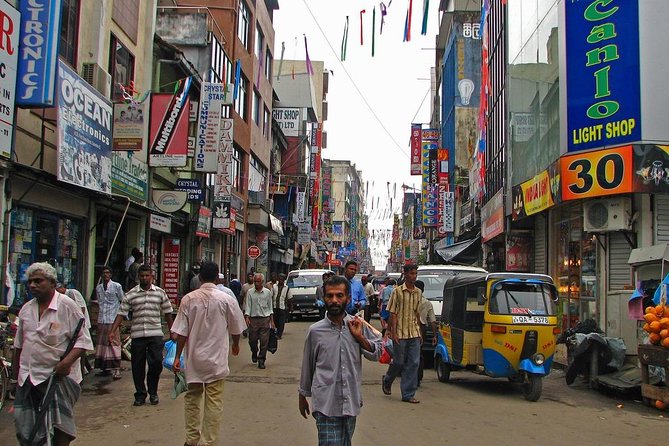Private Colombo City Tour by Sri Lanka Private Drivers - The driver-guide makes the difference